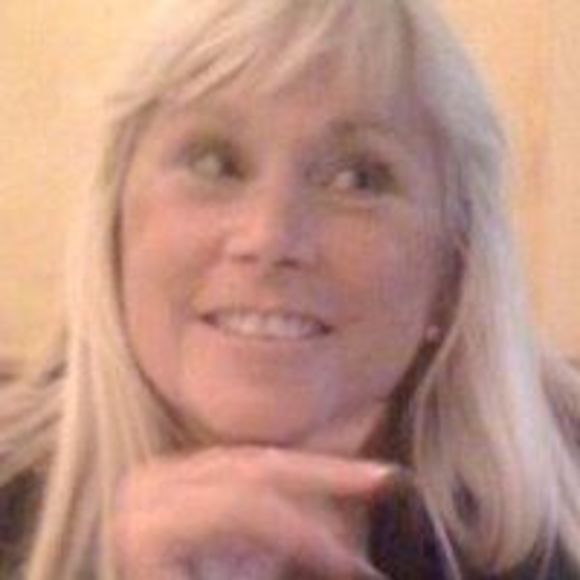 Meet your Posher, Bobbi - Picture 1 of 1